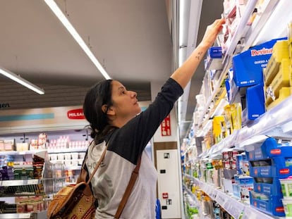 Más visitas y cestas más baratas: así cambia la inflación la compra en el supermercado