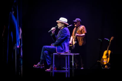 En su gira de despedida, Sabina dice que nunca imaginó que sus canciones llegarían hasta América.