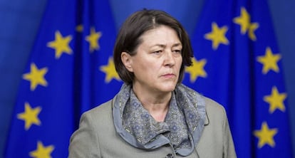 La comisaria europea de Transportes, Violeta Bulc.