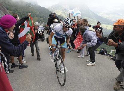 Alberto Contador, ayer en su subida al Angliru.