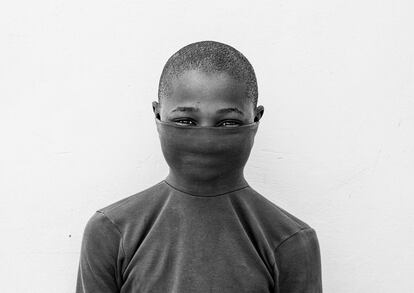 “Esta foto me gusta mucho, yo estoy riendo, pero nadie lo puede ver”, comenta Omar.