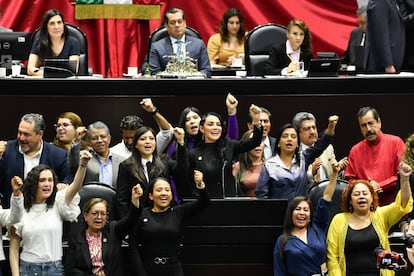 Gabriela Jiménez, diputada de Morena durante la sesión ordinaria de la Cámara de Diputados, el 4 de marzo 2025.