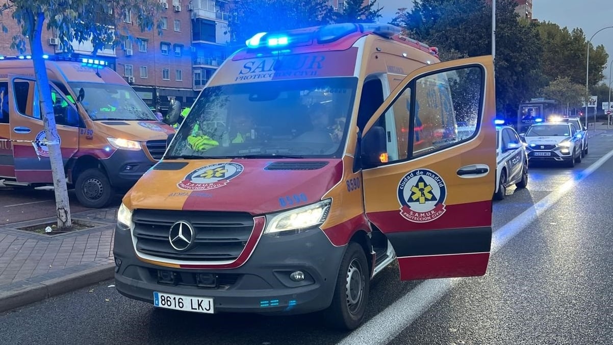 Un adolescente di 14 anni in condizioni critiche dopo essere stato colpito da un autobus a Madrid