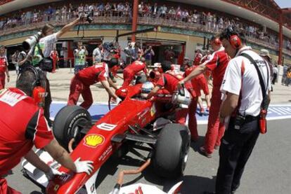 El nuevo Ferrari, ayer en el circuito urbano de Valencia.