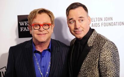 Elton John y su marido David Furnish.