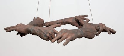 La obra de Bruce Nauman 'Untitled (Hand Circle)', de 1996.