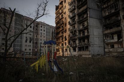 Un parque infantil abandonado en Donetsk, Ucrania, el pasado 15 de noviembre. 