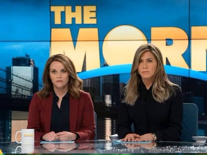 Reese Witherspoon y Jennifer Aniston en 'The Morning Show'.