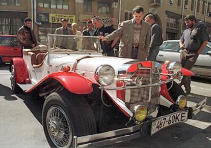 Un coche Mercedes-Benz de 1924 en Kiev (Ucrania).