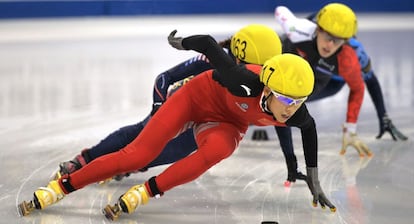 Campeonato del mundo de carrera de patinaje en pista en Shanghai.