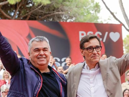 El secretario de Organización del PSOE, Santos Cerdán, y el primer secretario de los socialistas catalanes Salvador Illa, este domingo.