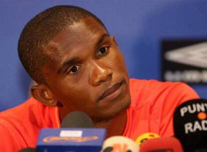 Eto&#39;o, durante la conferencia de prensa que ofreció ayer.