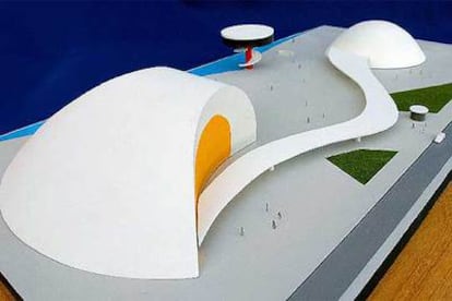 Maqueta del centro cultural diseñado por Oscar Niemeyer para Avilés.