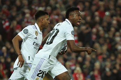 Rodrygo y Vinicius celebran el primer gol del Real Madrid.