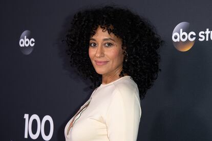  

Tracee Ellis Ross

Además de ser una de las intérpretes mejor vestidas del momento, la protagonista de la serie Blackish e hija de Diana Ross, no se arrepiente de haber entrado en la madurez siendo independiente. “Me parece muy interesante ser una mujer de 47 años soltera y sin hijos”, concluye.