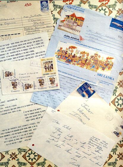 Algunas de las miles de cartas llegan cada año al Club de Julieta, en Verona, desde todas partes del mundo.