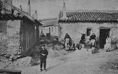 <p><strong><a href="https://elpais.com/elpais/2020/04/29/album/1588172898_541735.html">FOTOGALERÍA | Madrid, 1914: una ciudad miserable de las chozas, casuchas y cuartelillos.</a></strong></p>