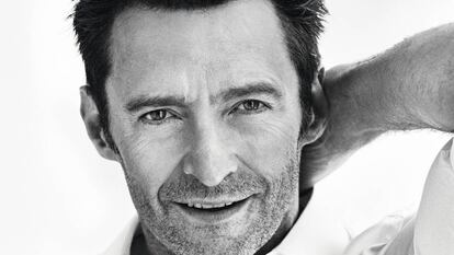 Hugh Jackman posa exclusivamente para o EL PAÍS com camisa Brioni e cinto Montblanc. 