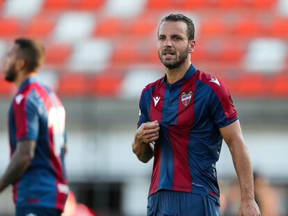 Soldado, en un partido de pretemporada con el Levante.