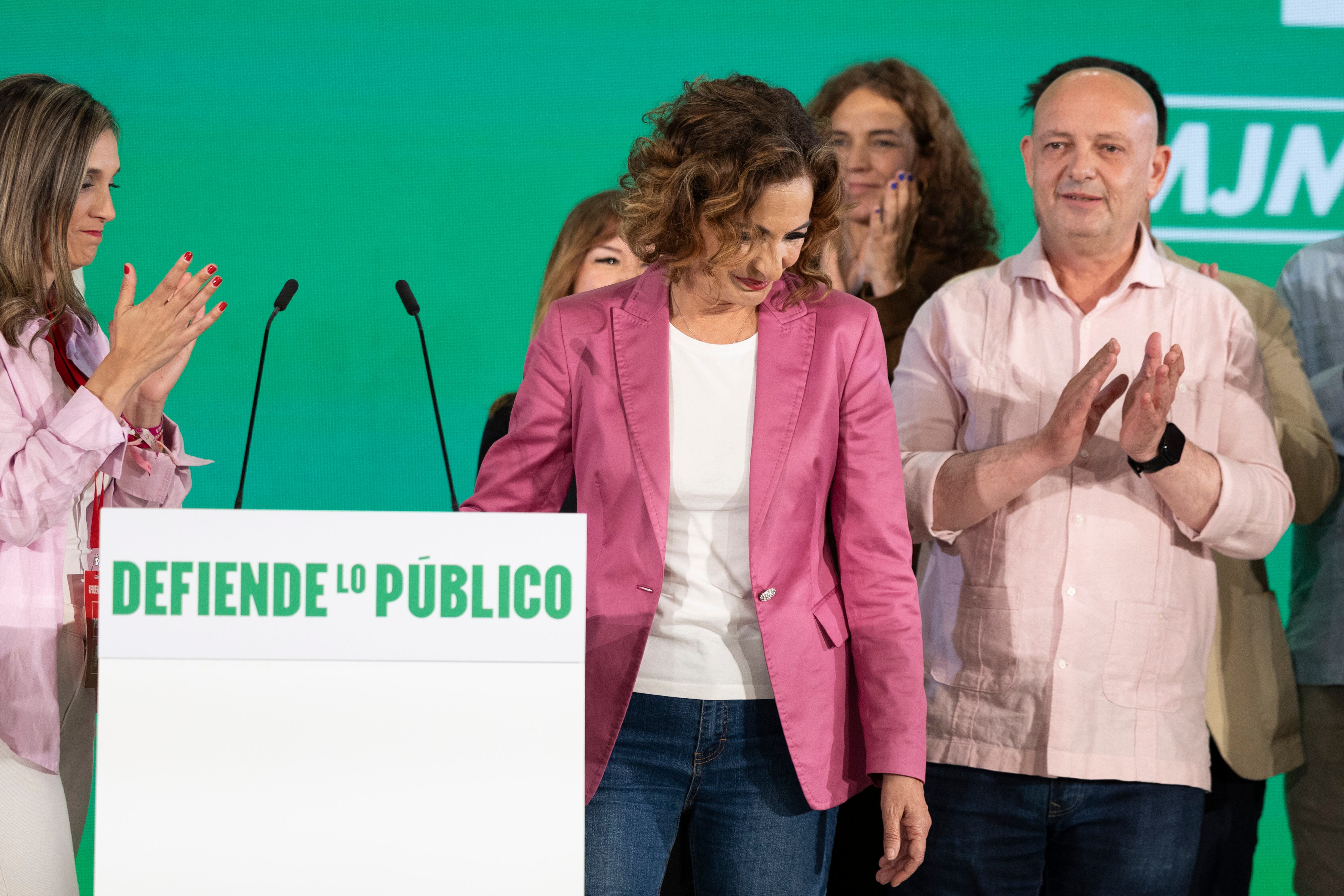 María Jesús Montero sale a valorar los resultados de las elecciones andaluzas de este domingo en Sevilla.