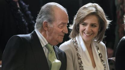 La infanta Cristina y el Rey en un concierto del Orfe&oacute;n Donostiarra en 2010.