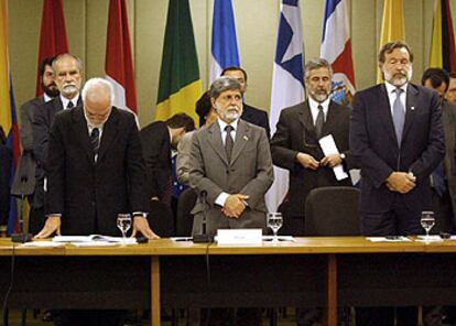 De izquierda a derecha, los ministros de Exteriores de Perú, Brasil y Argentina, el pasado jueves en Brasilia.