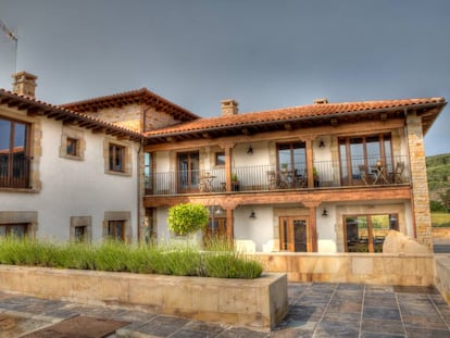 Exterior de hotel Cild&aacute;, en Aguilar de Campoo (Palencia). 