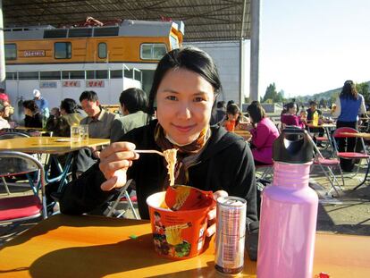 La periodista Suki Kim, durante la séptima Feria Internacional de Otoño de Pyongyang.