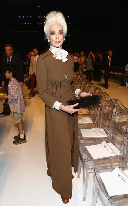 Carmen Dell'Orefice en el desfile de Ralph Rucci.