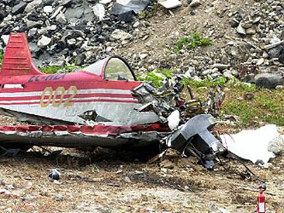 Estado en el que ha quedado la avioneta tras el accidente.