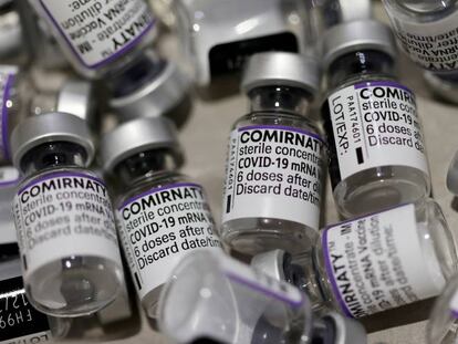 Pfizer y BioNTech tendrán una vacuna específica para ómicron en marzo