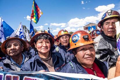 Seguidores de Evo Morales, durante um comício em Uncía, no norte de Potosí.