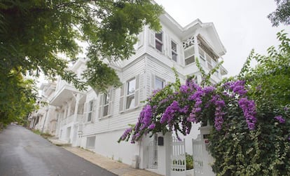 Mansiones de estilo colonial en la costa noroeste de Büyükada.