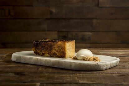 Se acerca Semana Santa y los postres típicos de esos días, como las torrijas. Canalla Bistro, en Platea Madrid (Goya, 5-7), se las ofrece todo el año. Una receta clásica, pero con toques de autor, los del chef Ricard Camarena. Al horno, en pan de brioche con una triple fermentación y empapada en leche, caramelizada y con helado de mantecado. 