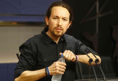 Pablo Iglesias durante una rueda de prensa en el Congreso