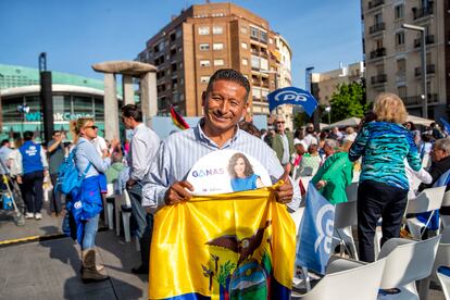 Marino Gutiérrez este jueves en el acto de inicio de campaña del Partido Popular, en la plaza de Felipe II de Madrid.