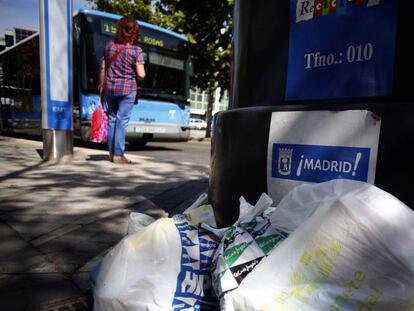 Bolsas de desperdicios sin recoger en San Blas.