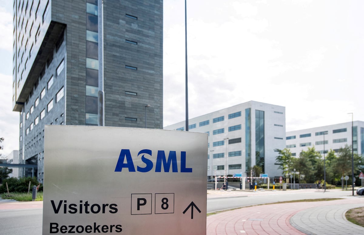 ASML dispara previsiones con la IA para consolidar su trono de mayor empresa europea por capitalización bursátil