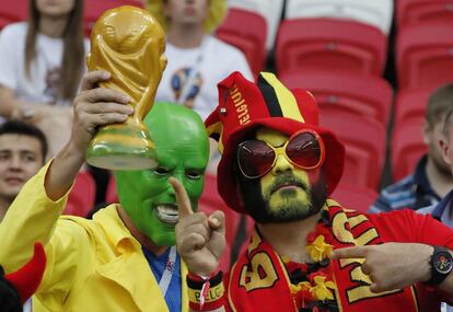 Aficionados antes del partido entre Brasil y Bélgica.