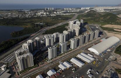 A Vila Olímpica e Paraolímpica, situada ao lado do Parque Olímpico de Barra, receberá mais de 15.000 atletas de todo mundo durante os Jogos.