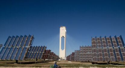 Planta solar de Abengoa en Sanl&uacute;car la Mayor (Sevilla).
 