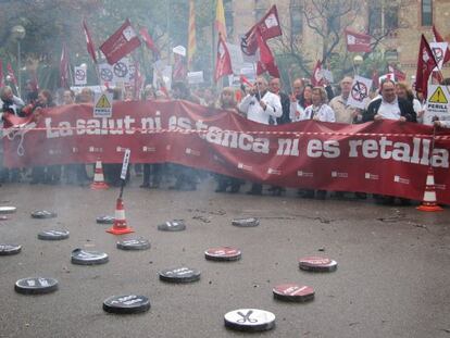 Protesta de Metges de Catalunya ante el Departamento de Salud