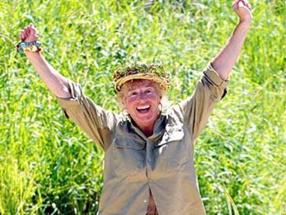 Carol Thatcher celebra su título de <i>reina de la jungla.</i>