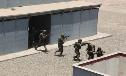 Instantánea de la Compañía "Ranger" de la Brigada 92, durante la exhibición de combate urbano en Besmayah.