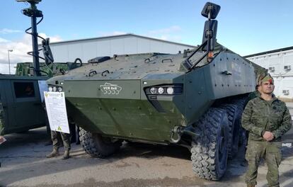 Prototipo del vehículo 8x8 Dragón en el campo de maniobras de San Gregorio (Zaragoza), a finales de noviembre.