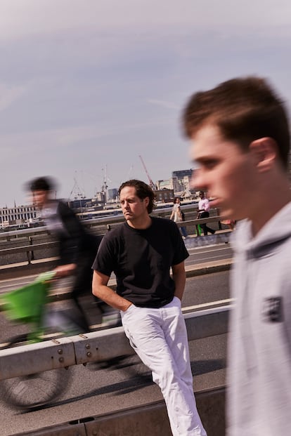 Vincent Bevins, en London Bridge.