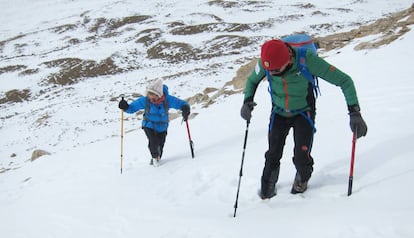 Elsa y Jesús Calleja durante su ascenso a una de las cimas del Himalaya.