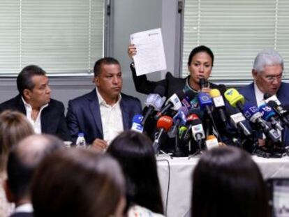 La decisión de cuatro gobernadores opositores de jurar la nueva Asamblea de Maduro da oxígeno al régimen