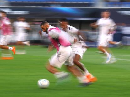 Karin Benzema, este martes en el entrenamiento del Real Madrid en el Olímpico de Helsinki.