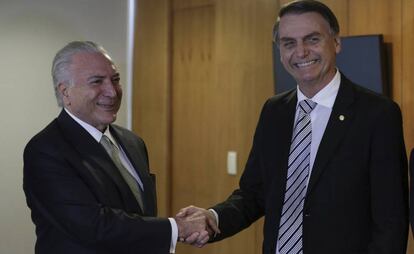 Michel Temer y el presidente electo de Brazil, Jair Bolsonaro.